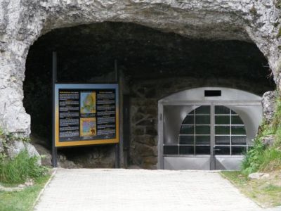 Vazecka cave