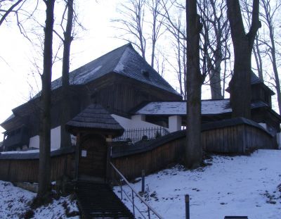 Drevený artikulárny kostol v obci Leštiny